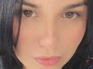 VivianaThomson's Model Profile