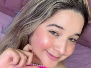 Ver la ficha detallada de AliciaBum