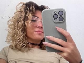 MeghannWest's Model Profile