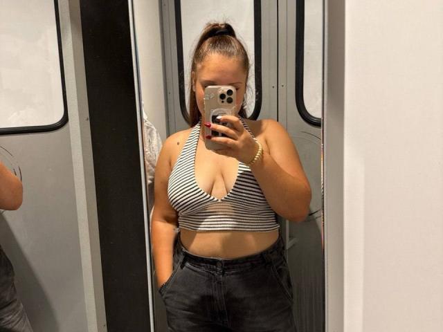 AvaNiss - Live porn &amp; sex cam - 29394272