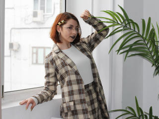 PolchaHodges's Model Profile