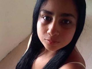 AlisonHank's Model Profile