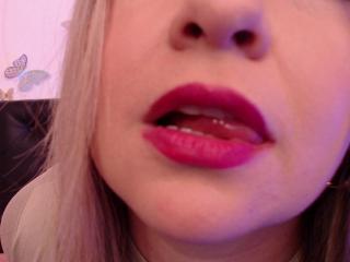 NatalyHami's Model Profile