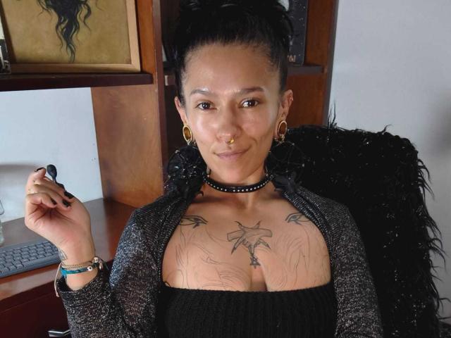 AmelieBlake - Live sexe cam - 29397467