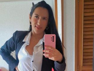 JadeFoster's Model Profile