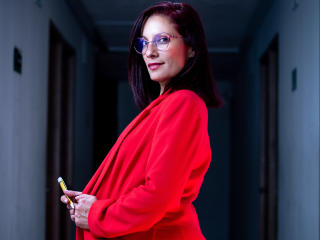 AdaMclain's Model Profile