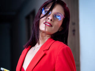 AdaMclain's Model Profile