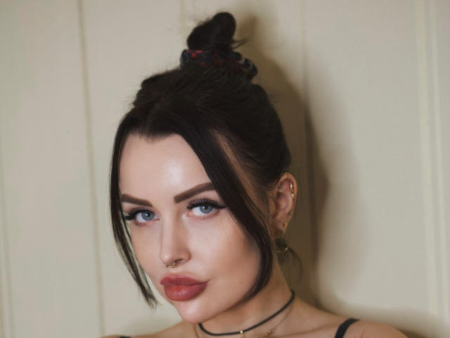 AdeleChislom - Live porn &amp; sex cam - 29399153