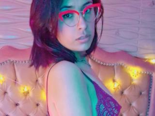 RoxanneHan's Model Profile