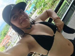 AnnaLadera's Model Profile