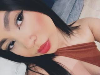 Angels69v's Model Profile