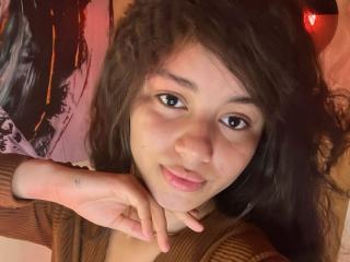 Ver la ficha detallada de LoreneCurly