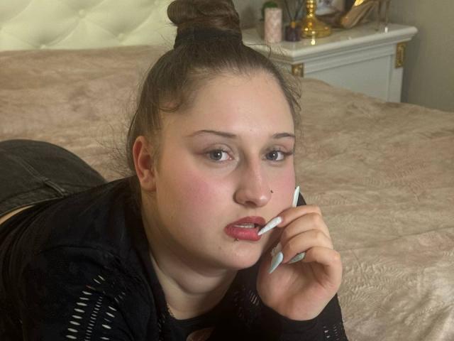 AvaNiss - Live porn &amp; sex cam - 29401760