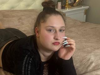 AvaNiss's Model Profile