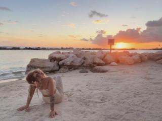 Ver la ficha detallada de VictoriiaGrey