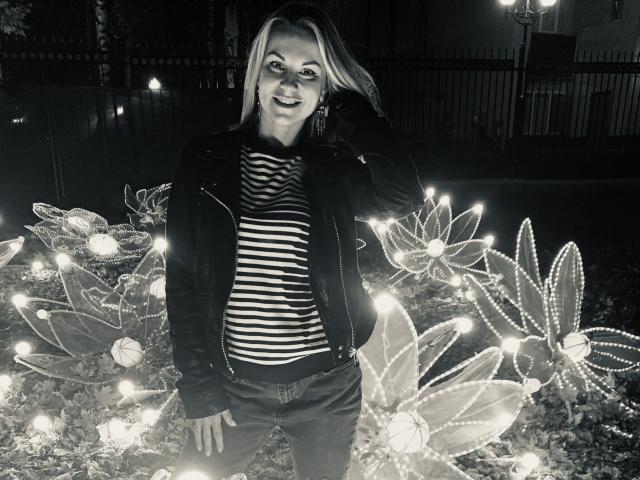 BelleLisaG - Live sexe cam - 29404493