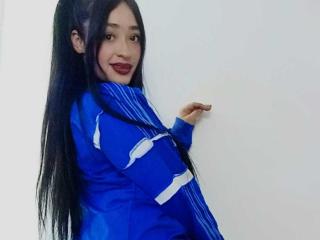 AlannaScott's Model Profile