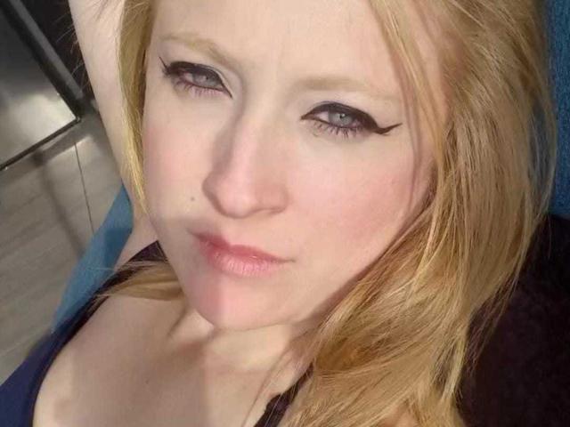 Al1c3C4t - Sexe cam en vivo - 29404916