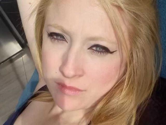 Al1c3C4t - Live porn &amp; sex cam - 29404925