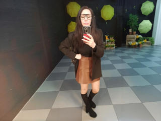 AlisaLowq's Model Profile