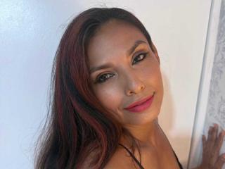 RoxaneMoore's Model Profile