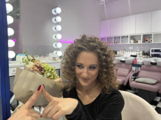 Ver la ficha detallada de MichelleHotX69