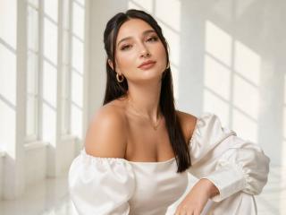 Davianna's Model Profile