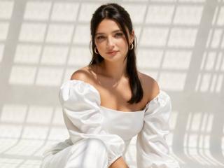 Davianna's Model Profile