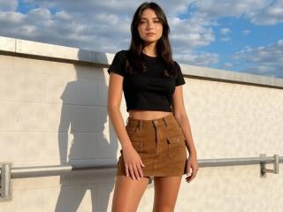 Davianna's Model Profile