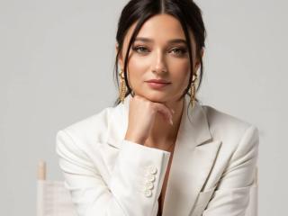 Davianna's Model Profile