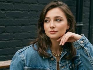 Davianna's Model Profile