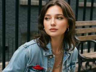 Davianna's Model Profile