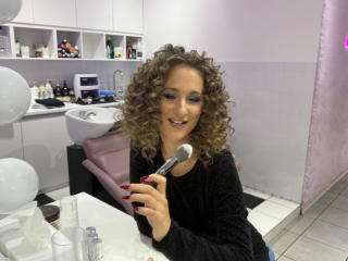 Ver la ficha detallada de MichelleHotX69