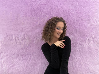 MichelleHotX69's Model Profile