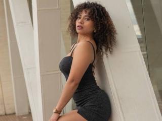 IvannaAndFriend's Model Profile