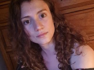 CocoPhoenix's Model Profile