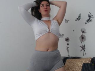 YessiSoto's Model Profile