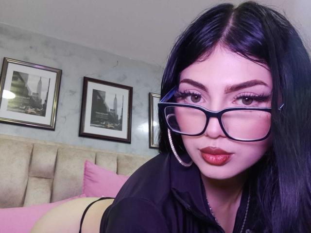 IsabellaaRossi - Live porn &amp; sex cam - 29411525