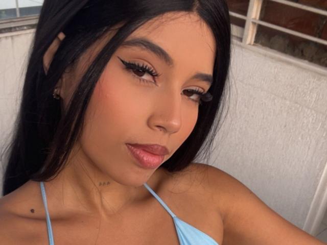 BarelyLegel - Live sex cam - 29413292