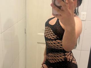 Voir la fiche détaillée de GlossyyBratz