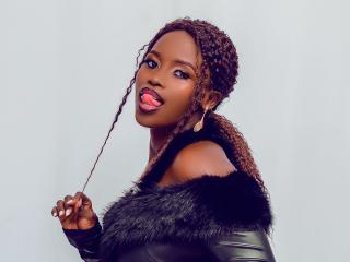 Voir la fiche détaillée de CamiliaWanda