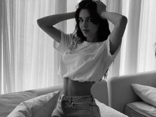 Ver la ficha detallada de YolondaWalzier