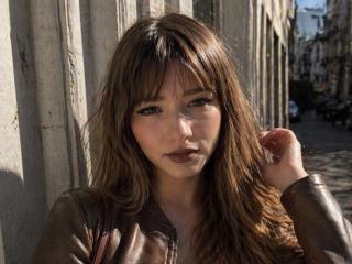 Voir la fiche détaillée de Adelisha