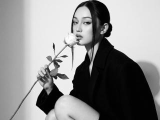 Ver la ficha detallada de AlidaKarma