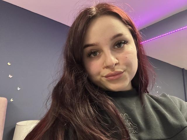 LucieRed - Live porn &amp; sex cam - 29420555