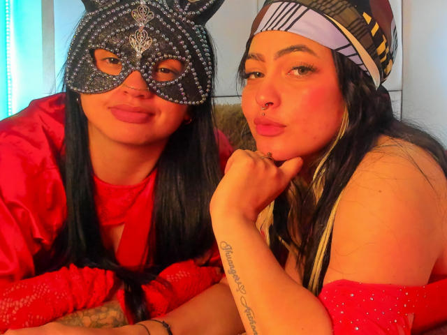 AgathaAndAtenea - Live porn &amp; sex cam - 29421734