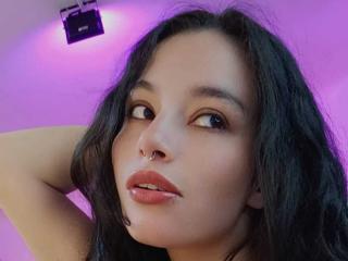 Voir la fiche détaillée de SamanthaBlow