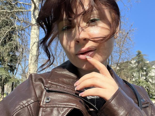 MedeaAllure - Live porn &amp; sex cam - 29425289