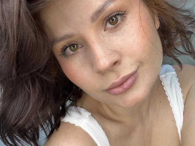 MedeaAllure - Live porn &amp; sex cam - 29425304