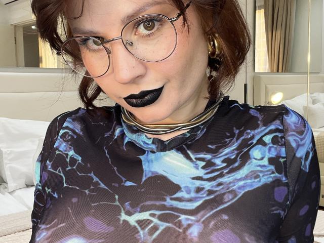 MedeaAllure - Live porn &amp; sex cam - 29425319